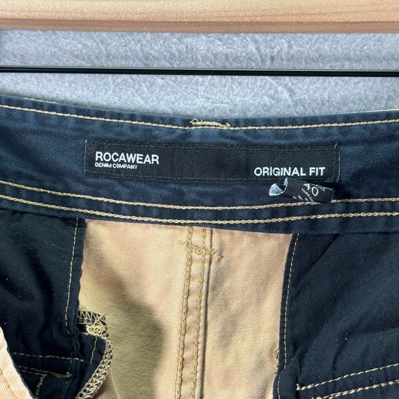 Vintage Rocawear Cargo Chino Shorts Mens 40 Brown Denim Flap Pocket Y2K 11" - Picture 5 of 13